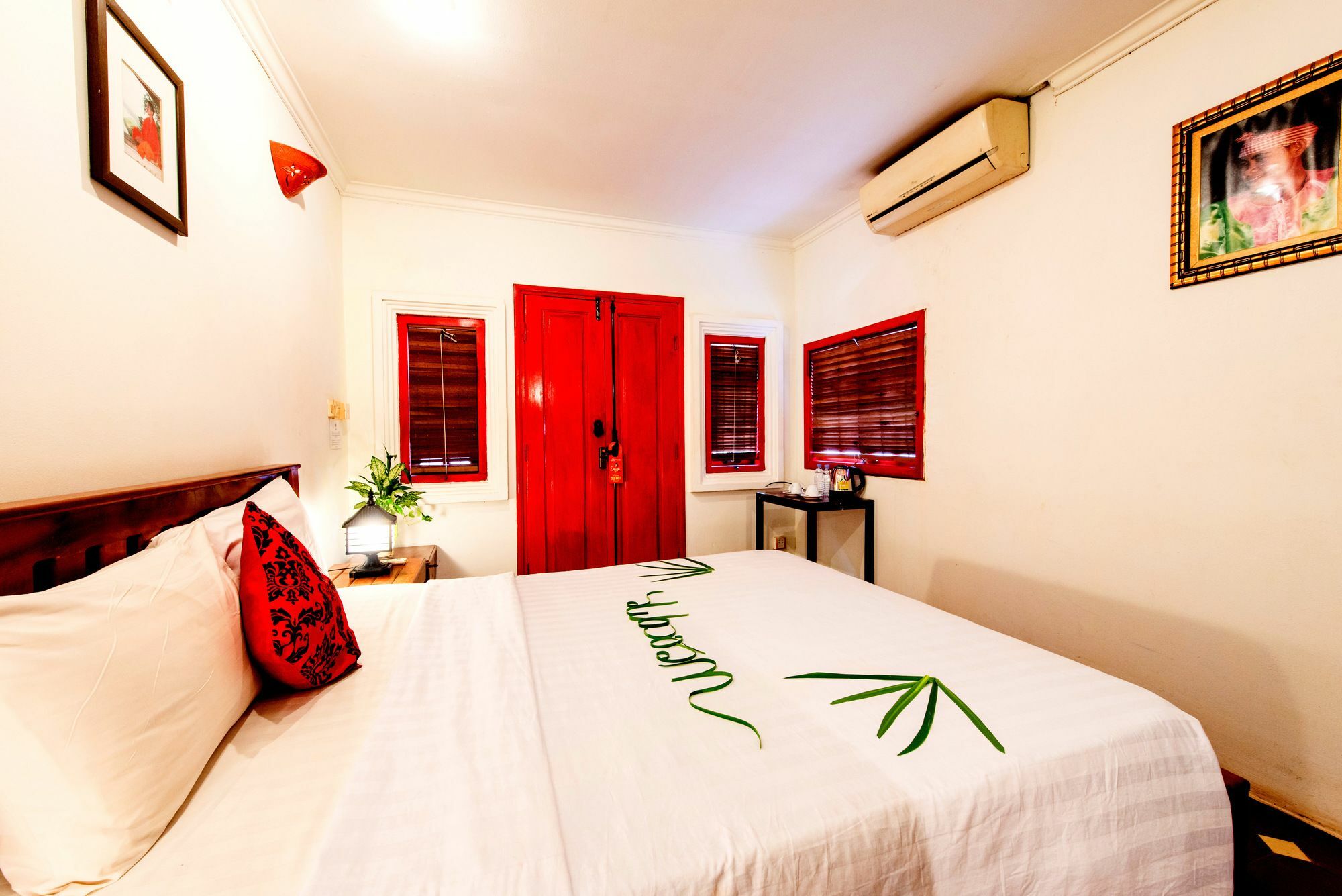 Wat Damnak Hotel