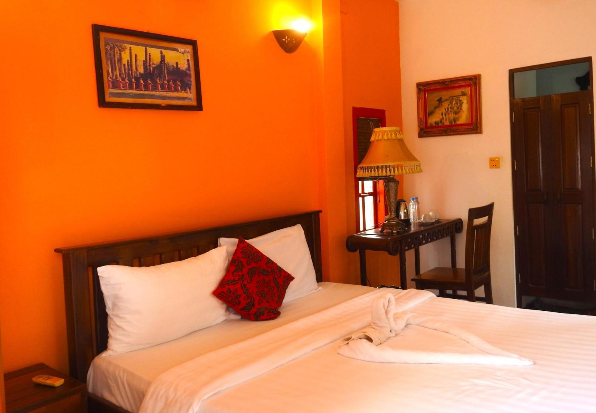 Wat Damnak Hotel
